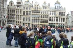 Brussel scholen uitstap bezoek Manneke Jeanneke Stapstad 